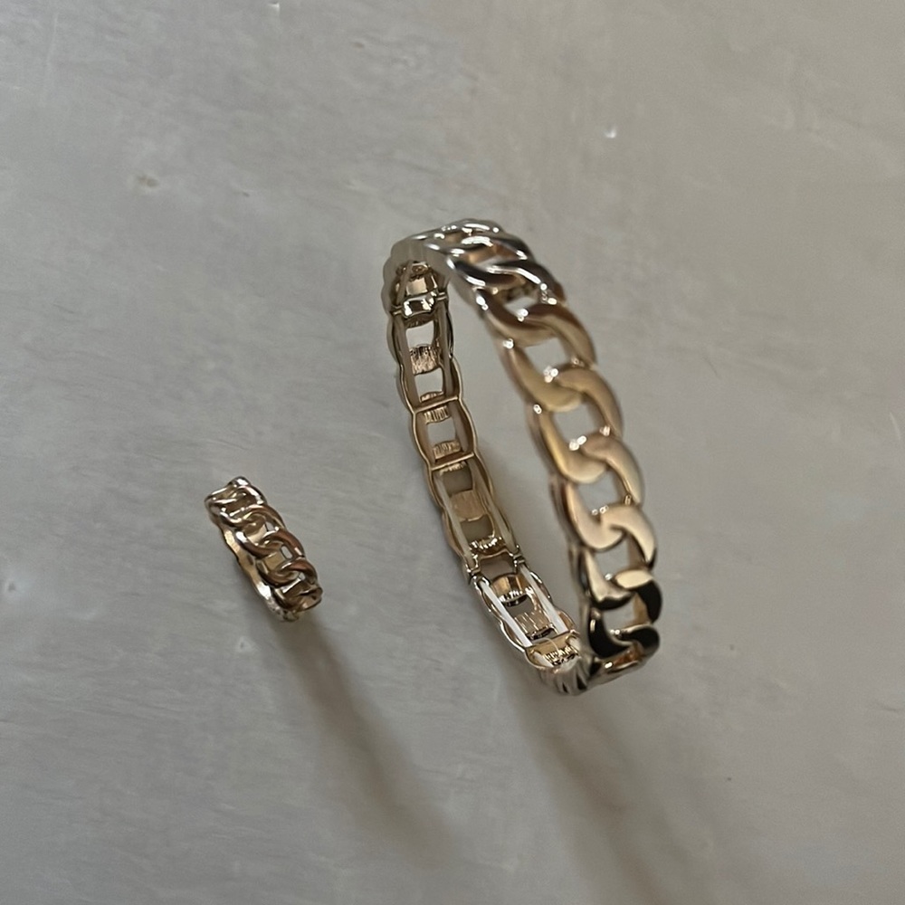Elastic Gold Hooked Chain bracelet and Ring